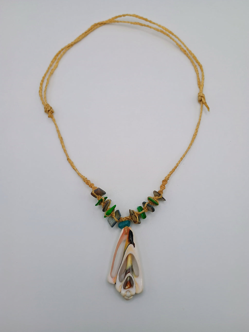 Handmade Mother-of-Pearl Necklace, Macrame Pendant, Peruvian Craftsmanship