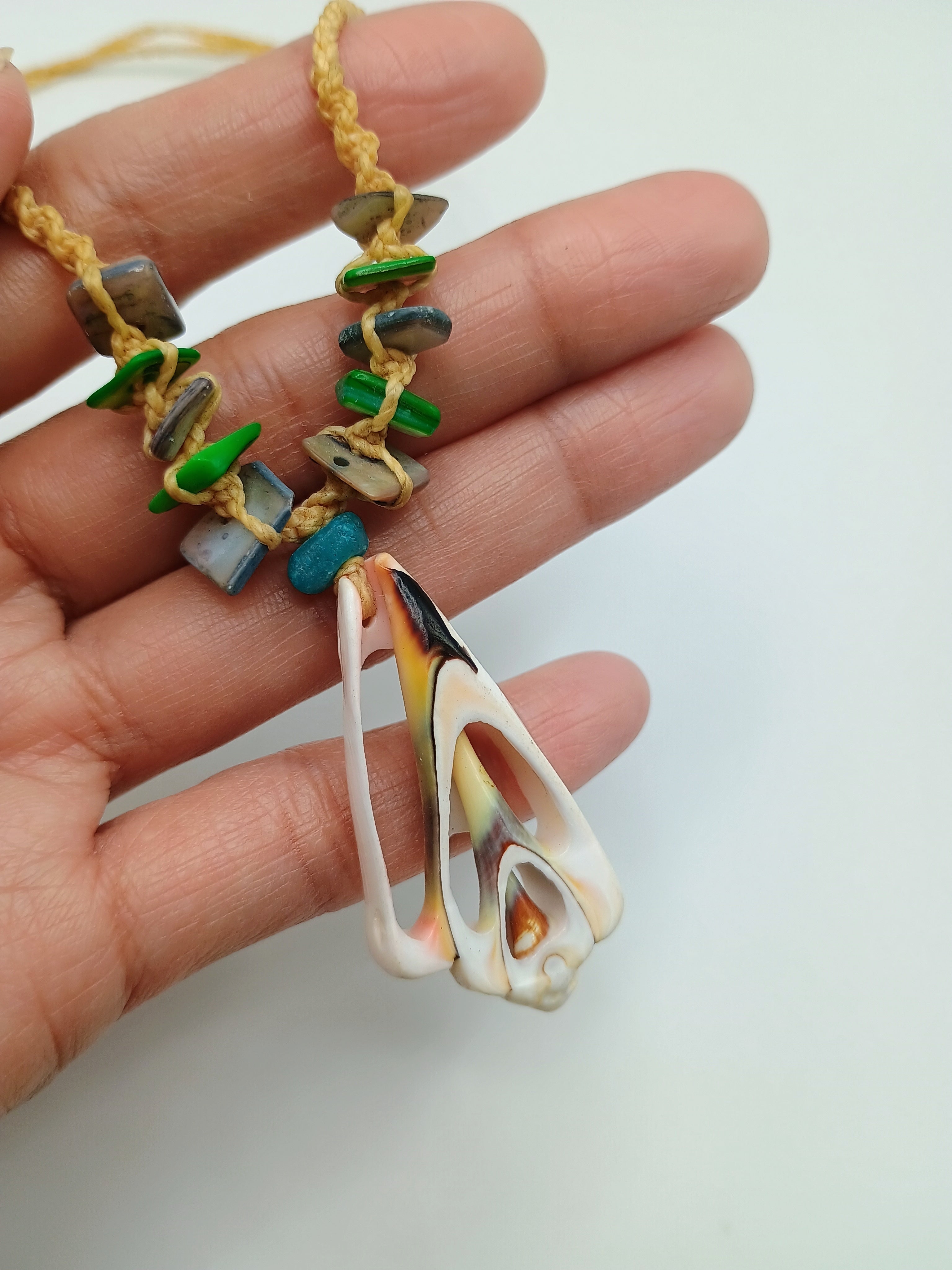 Handmade Mother-of-Pearl Necklace, Macrame Pendant, Peruvian Craftsmanship