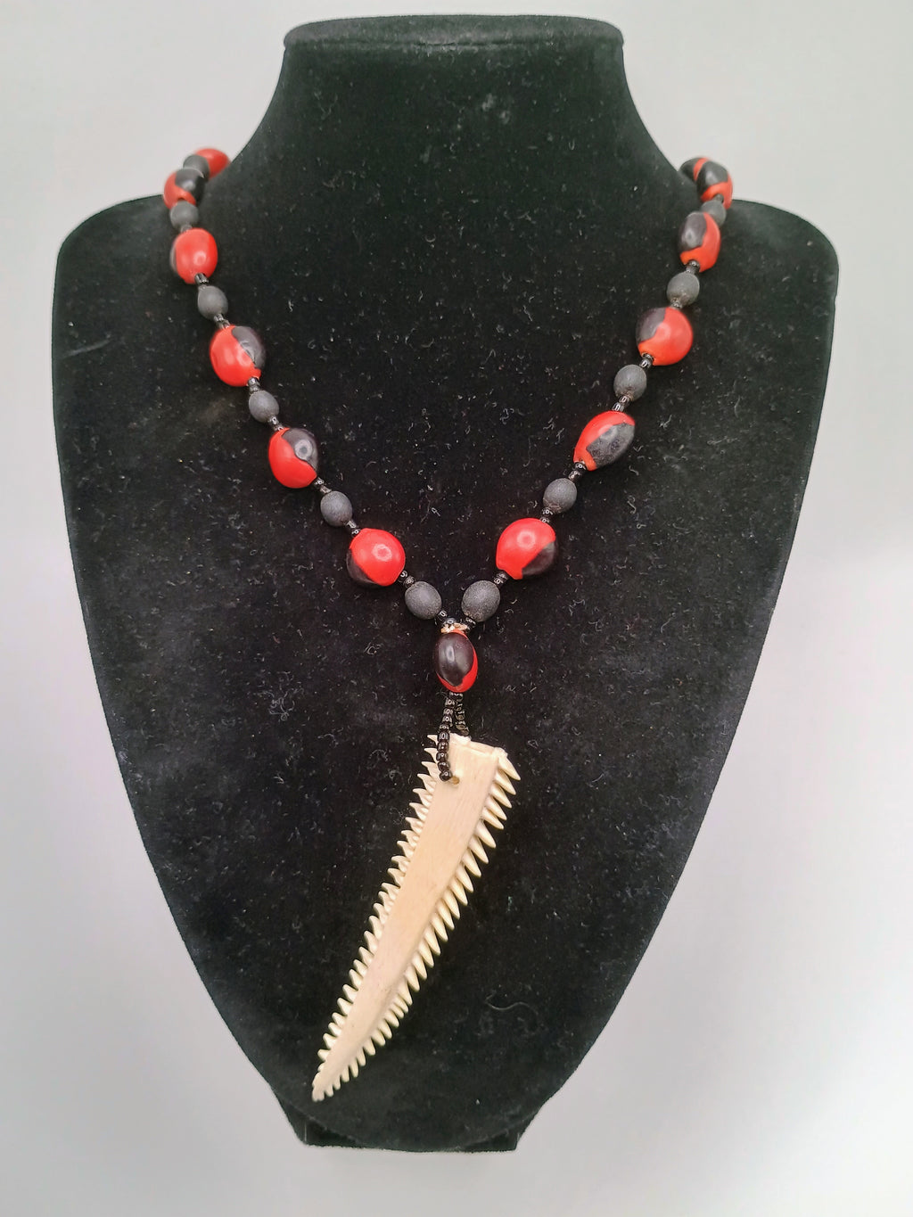 Handmade Huayruro Seed Necklace, Seed Pendant, Amulet, Protection, Good Luck