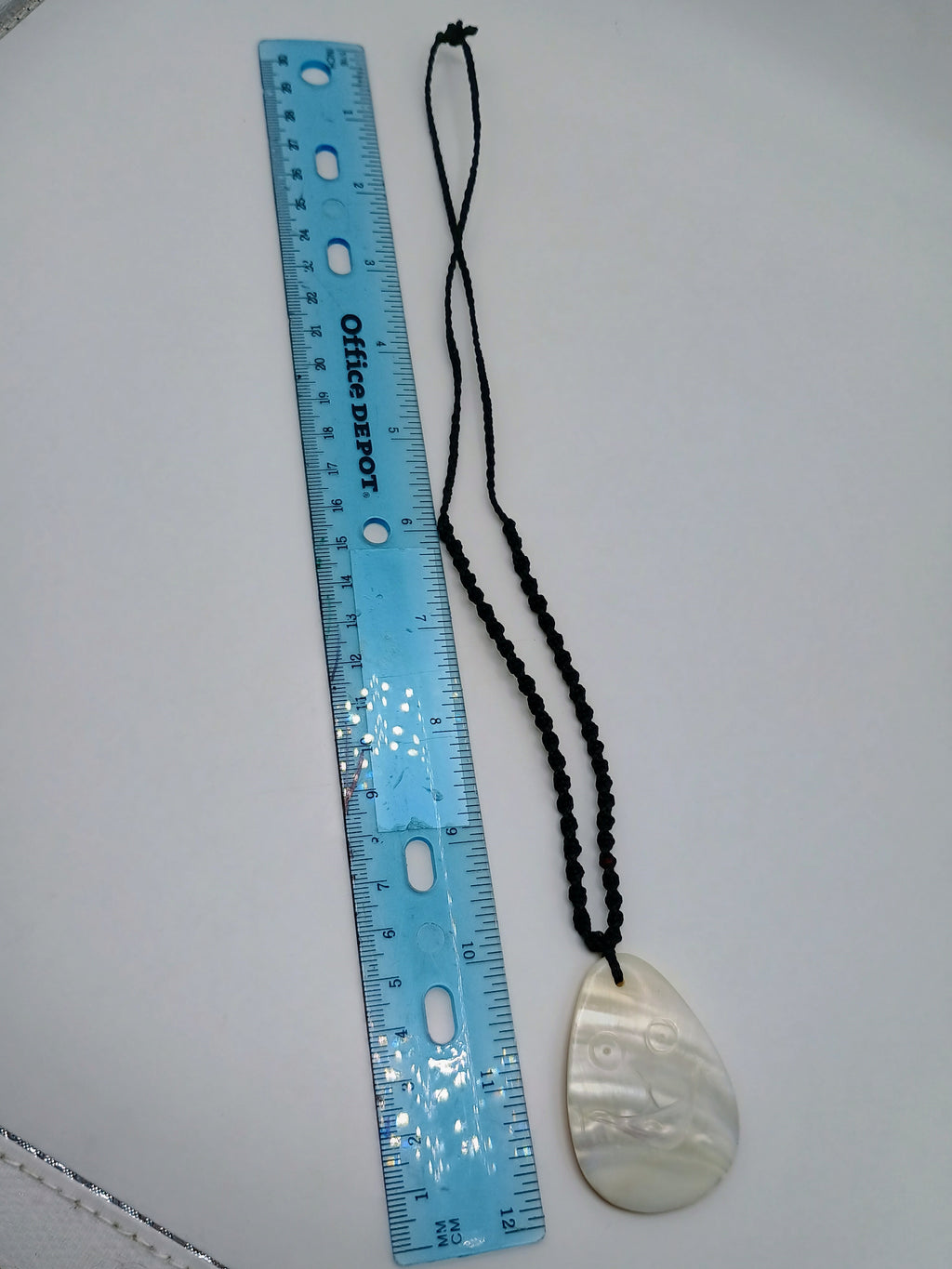Mother-of-Pearl Smiling Face Necklace Handmade Macrame Thread