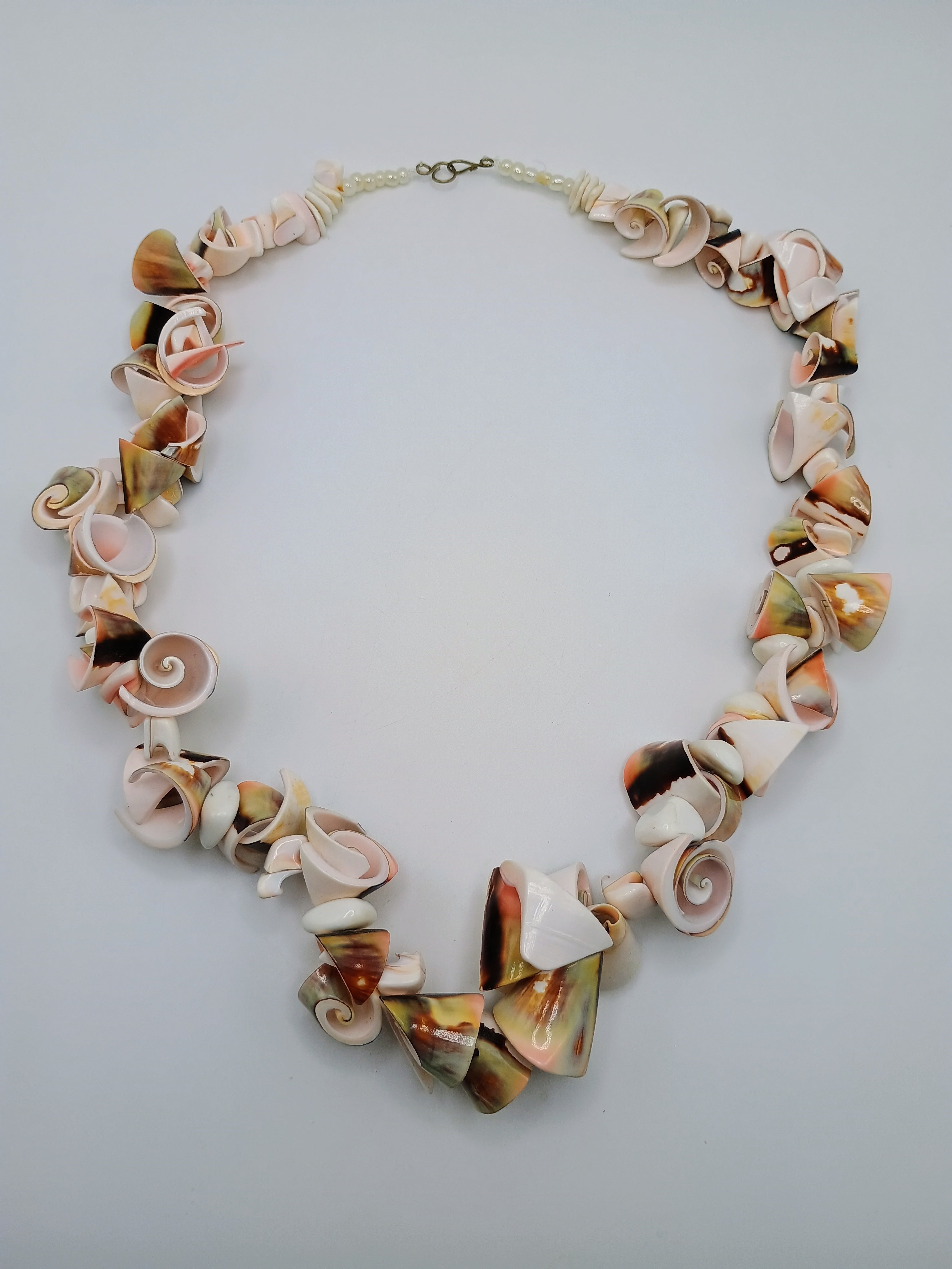 Handmade Natural Mother of Pearl Necklace