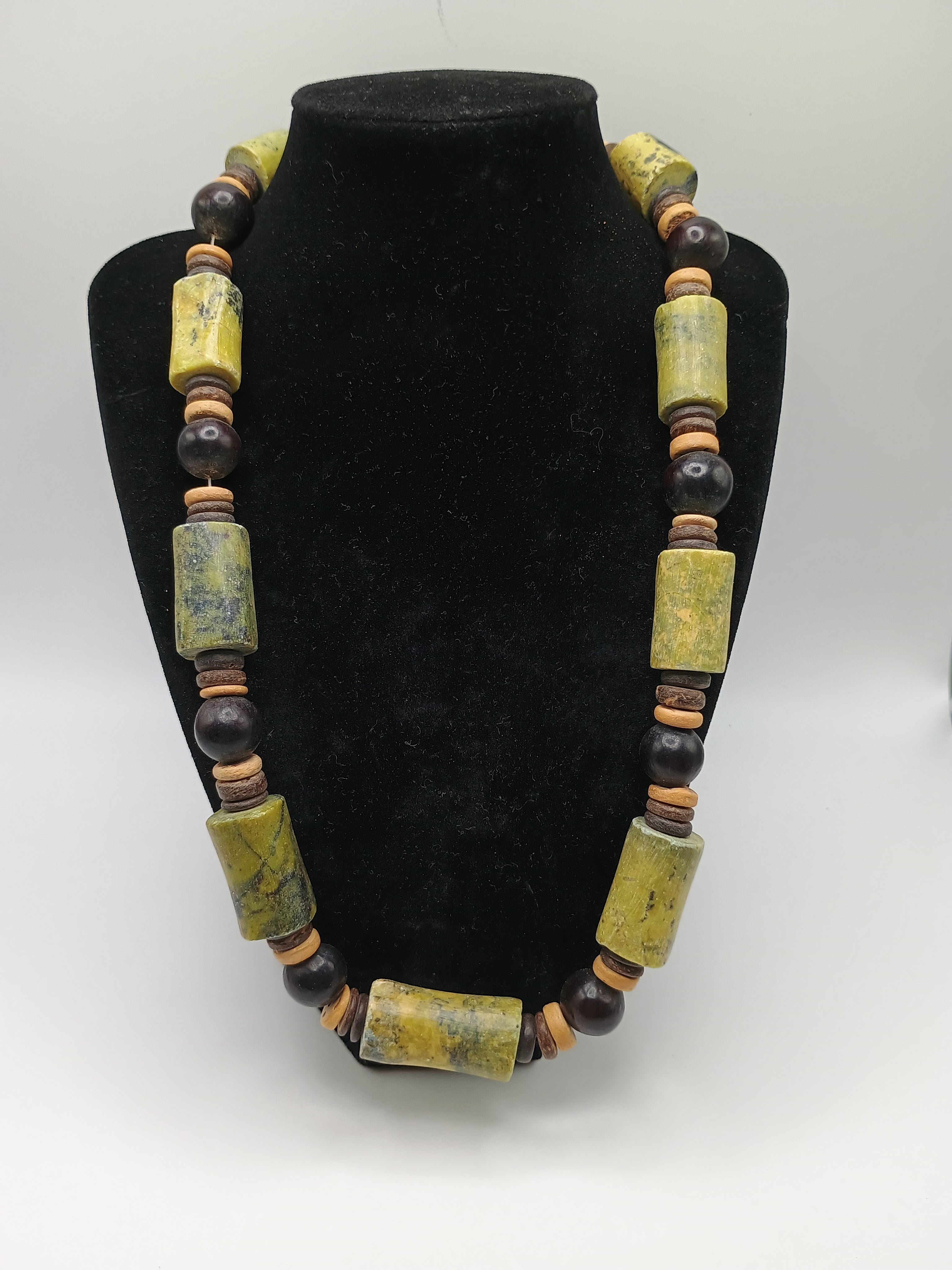 Handmade Natural Stone Serpentine Necklace