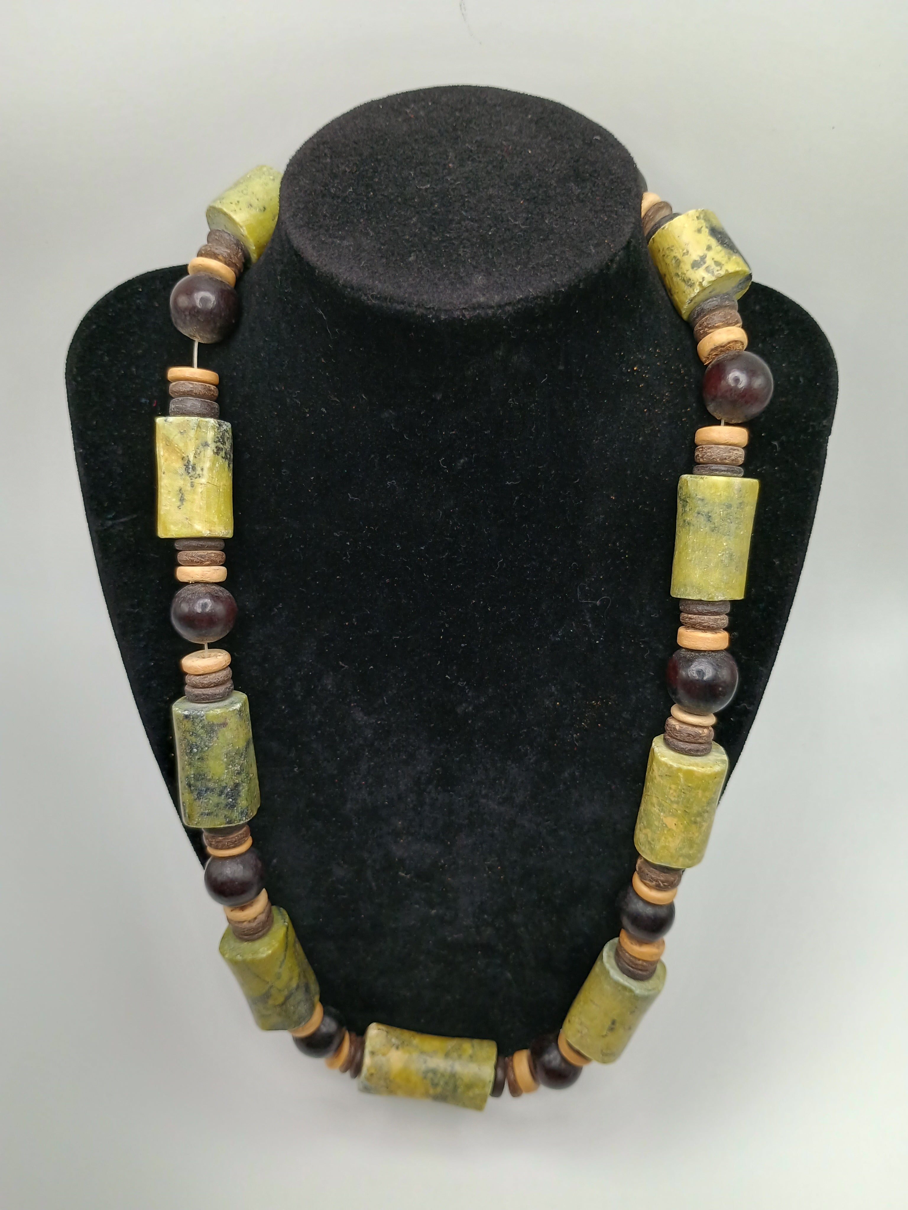 Handmade Natural Stone Serpentine Necklace