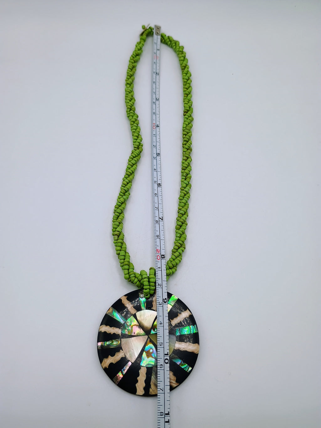 Green Bead Necklace with Natural Mother-of-Pearl Pendant