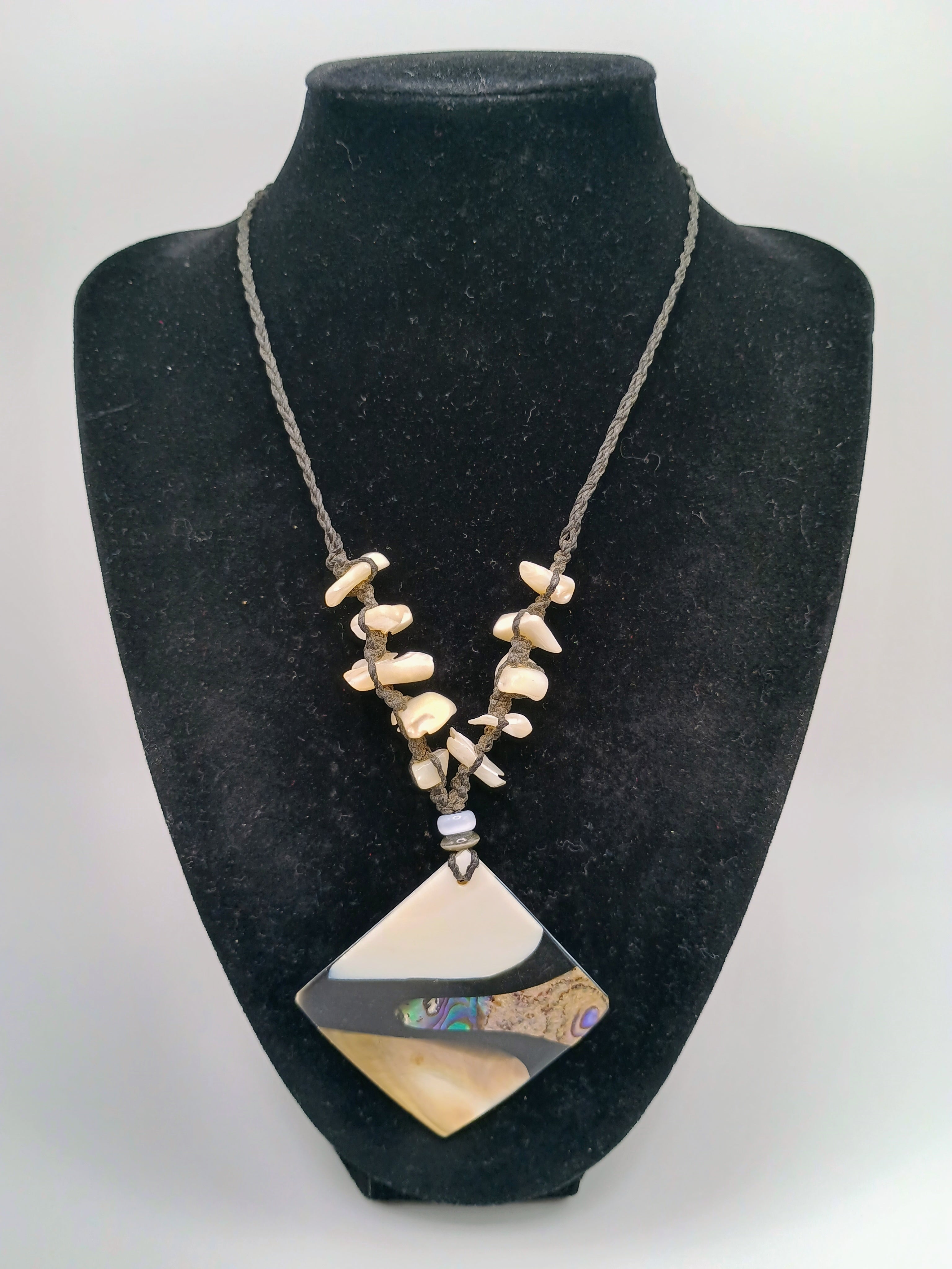 Handmade Macrame Mother-of-Pearl Necklace, Geometric Mother-of-Pearl Shell Pendant