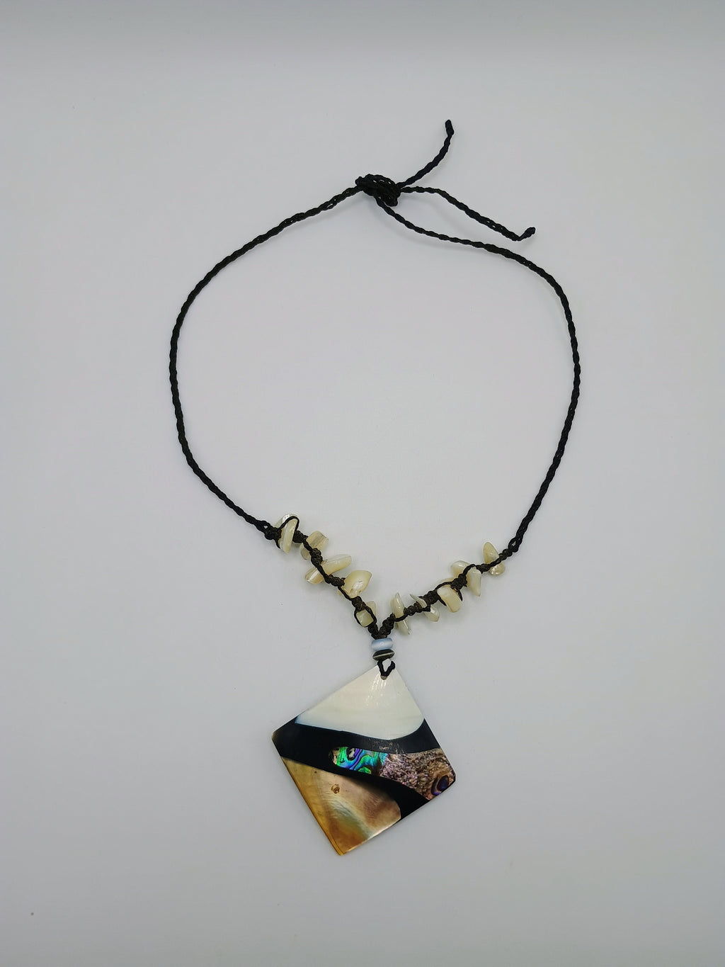 Handmade Macrame Mother-of-Pearl Necklace, Geometric Mother-of-Pearl Shell Pendant