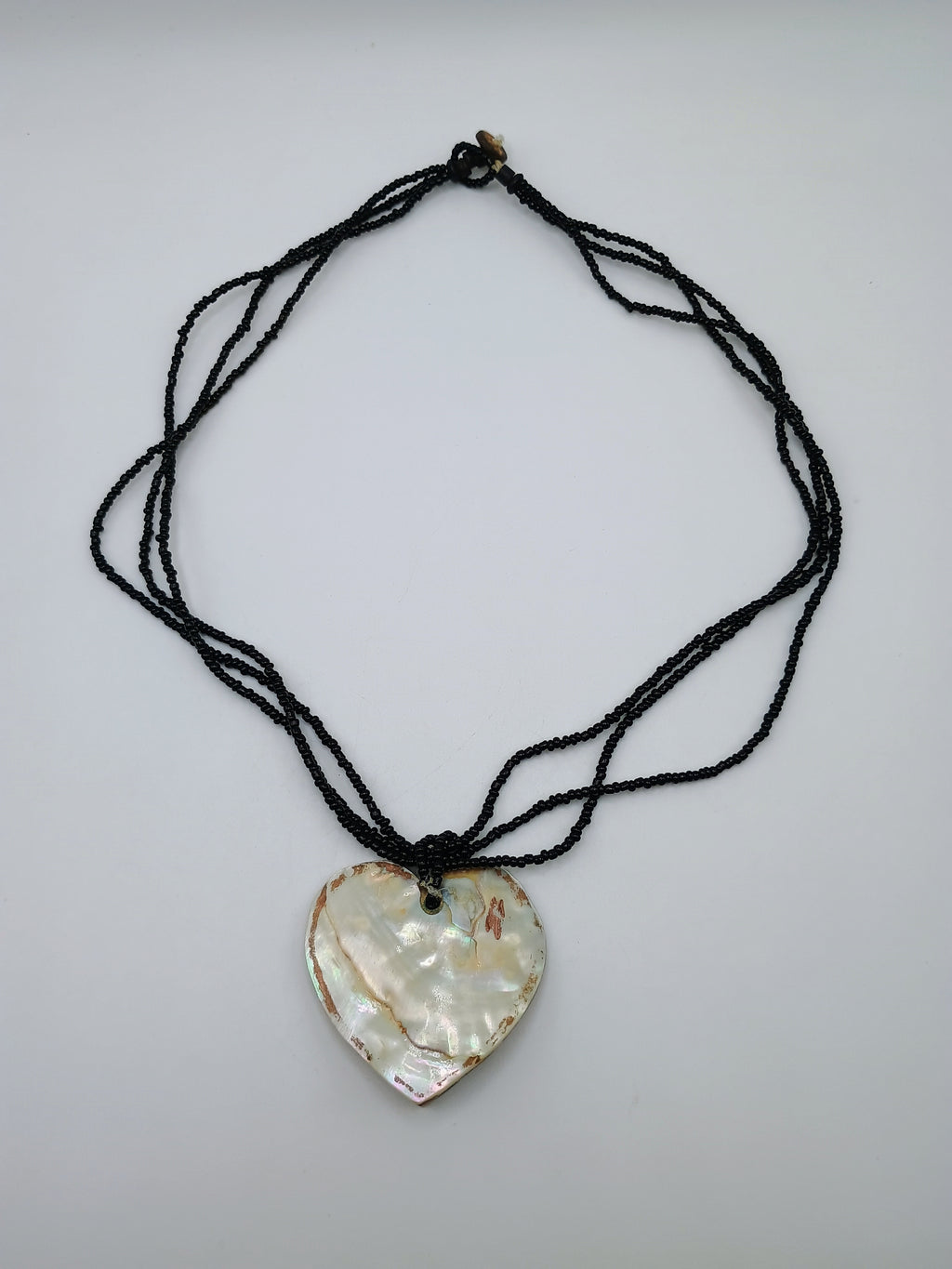 Handmade Mother-of-Pearl Heart Necklace Choker with Beads and Natural Shell Pendant