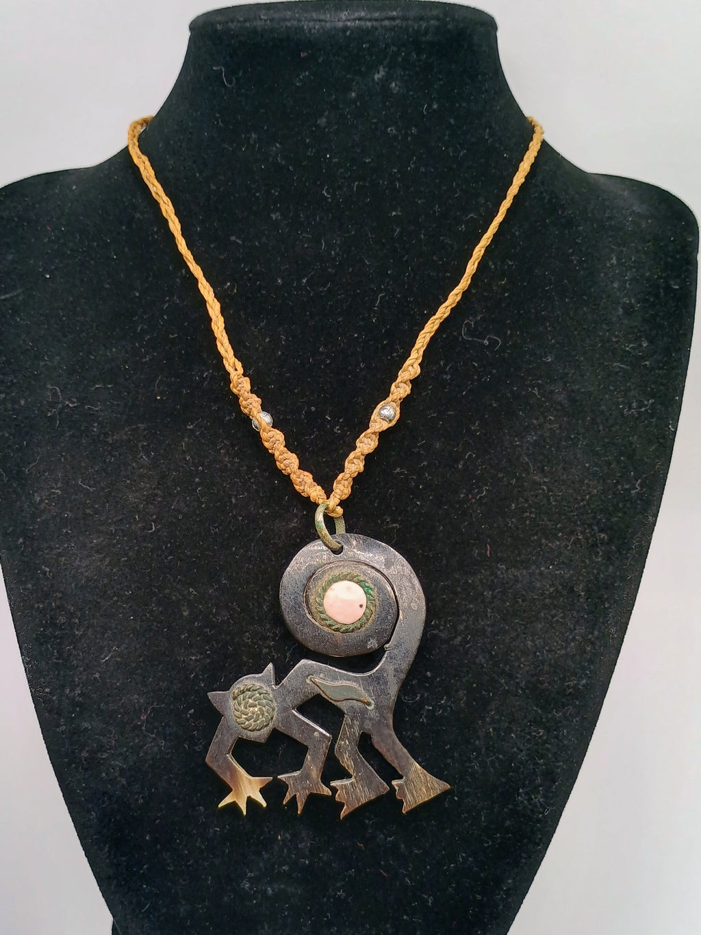Hand-woven Macrame Necklace Pendant Monkey Nazca Lines