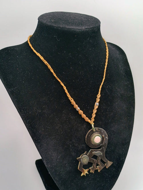 Hand-woven Macrame Necklace Pendant Monkey Nazca Lines