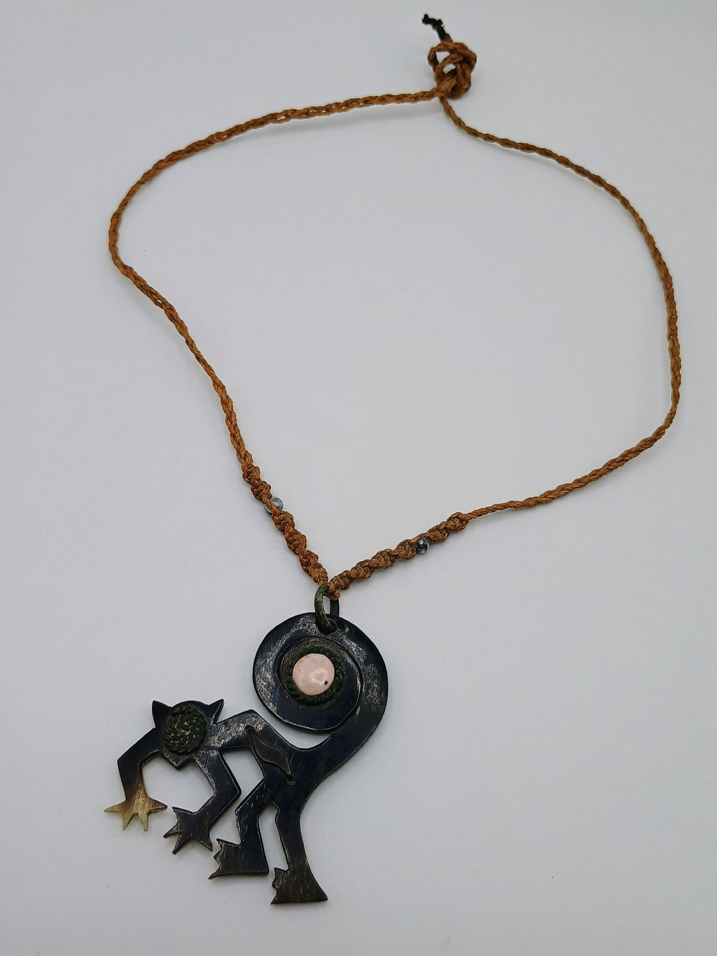 Hand-woven Macrame Necklace Pendant Monkey Nazca Lines