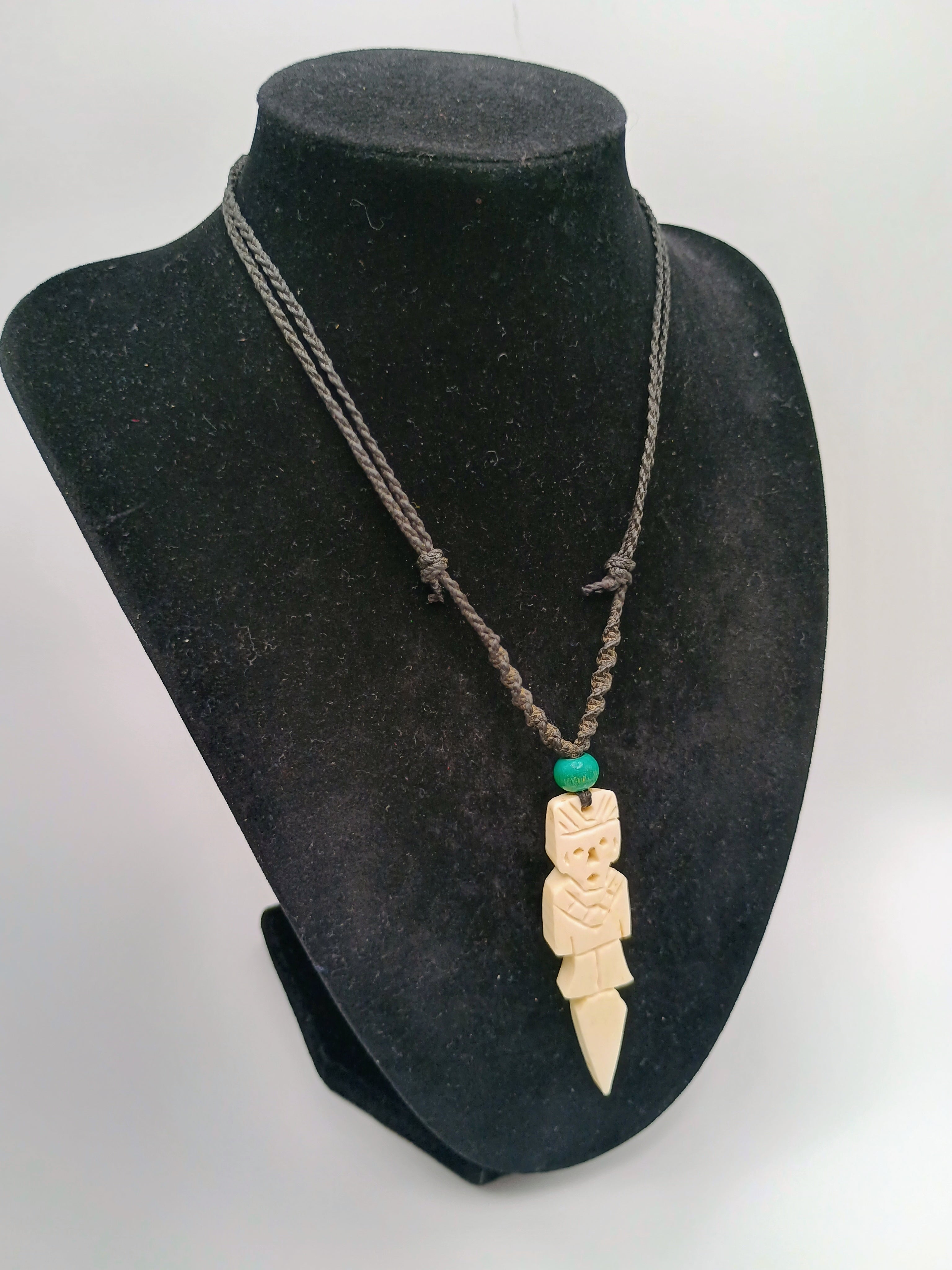 Handmade Mother-of-Pearl Tumi Necklace, Spiritual Amulet, Chimú Culture