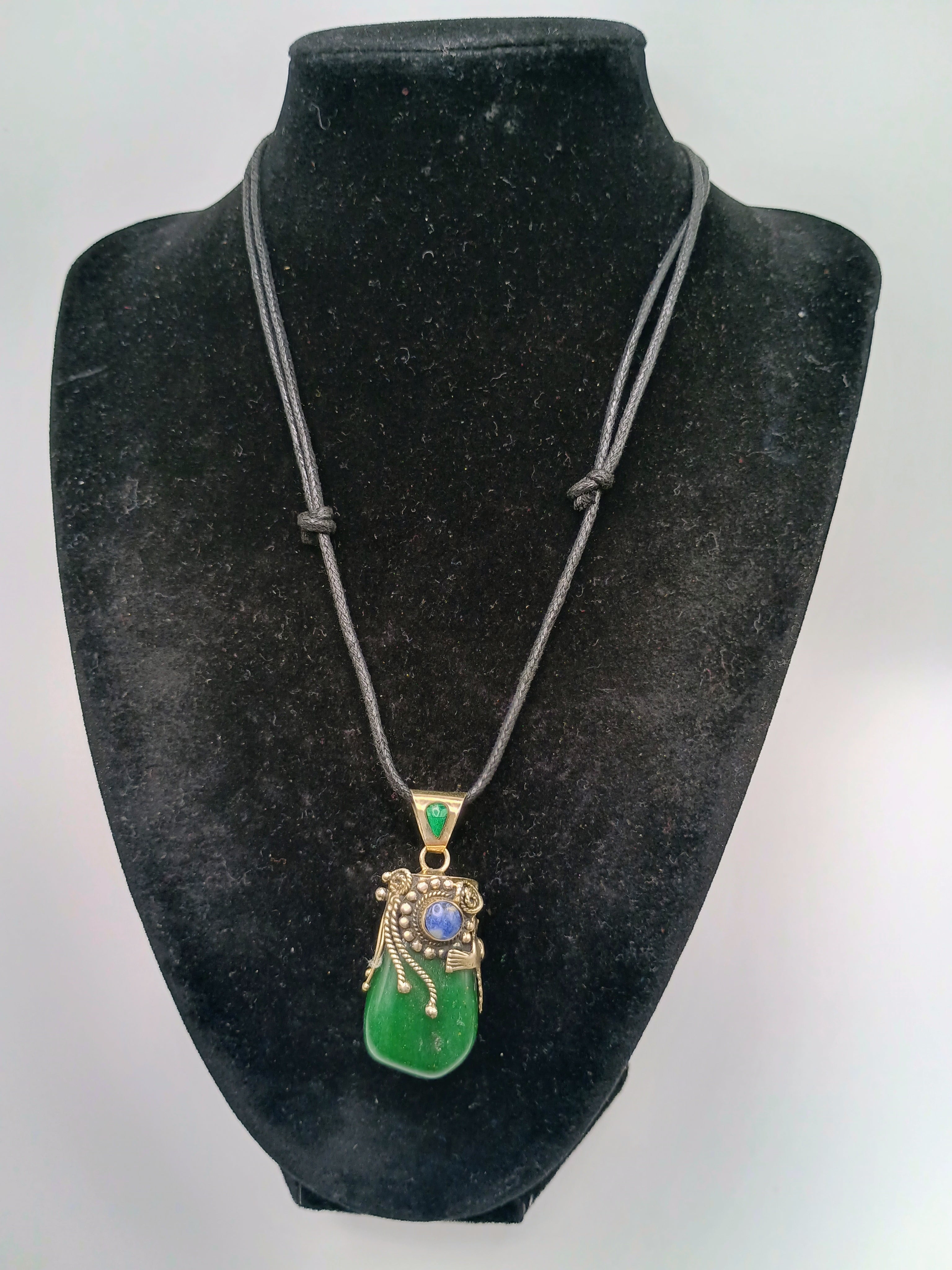 Exquisite 950 Sterling Silver Pendant Necklace with Natural Stone
