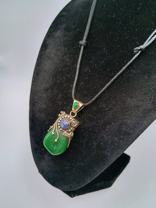 Exquisite 950 Sterling Silver Pendant Necklace with Natural Stone