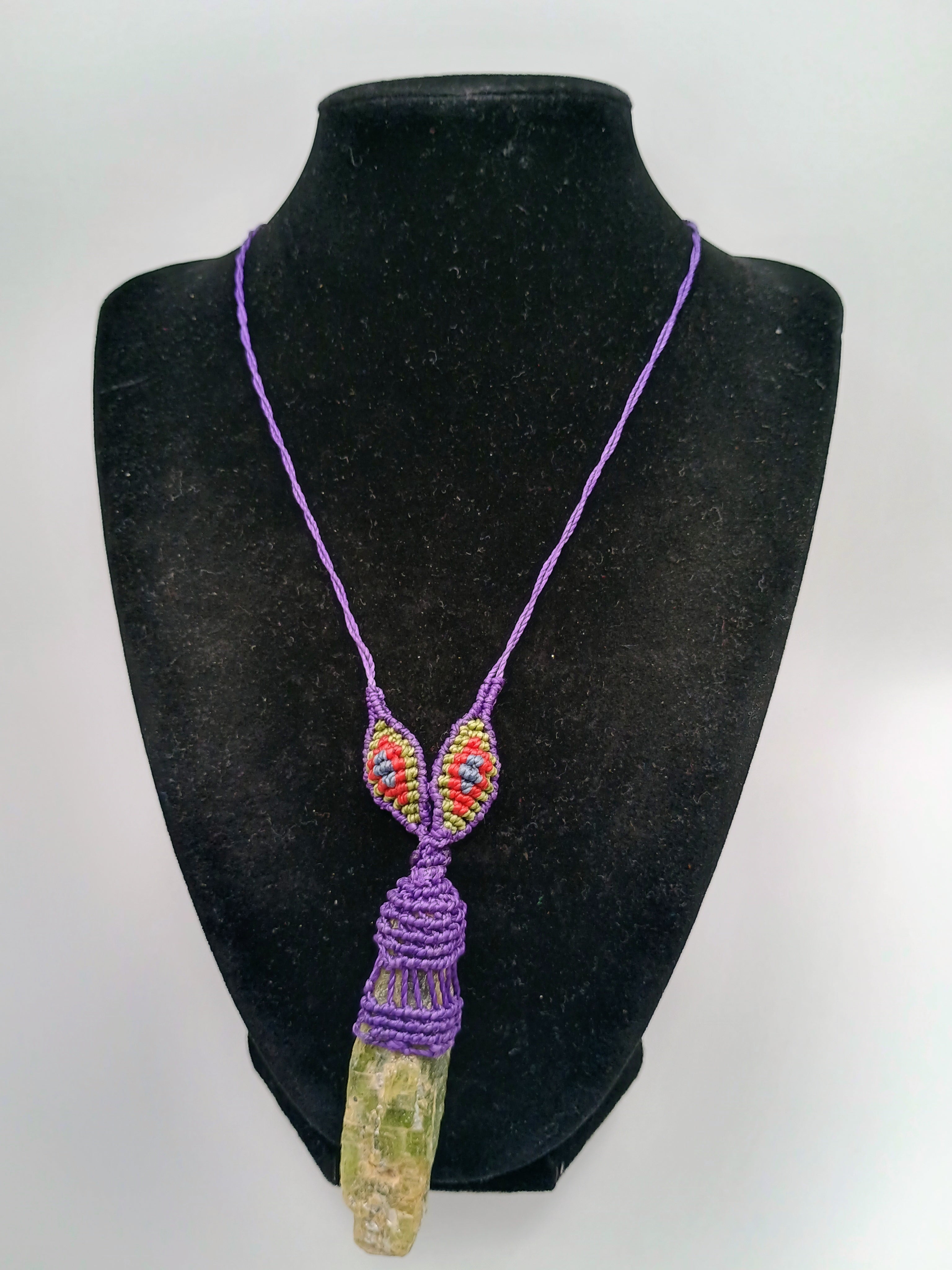 Macrame Necklace with Natural Green Stone, Hand-Woven Spiritual Amulet