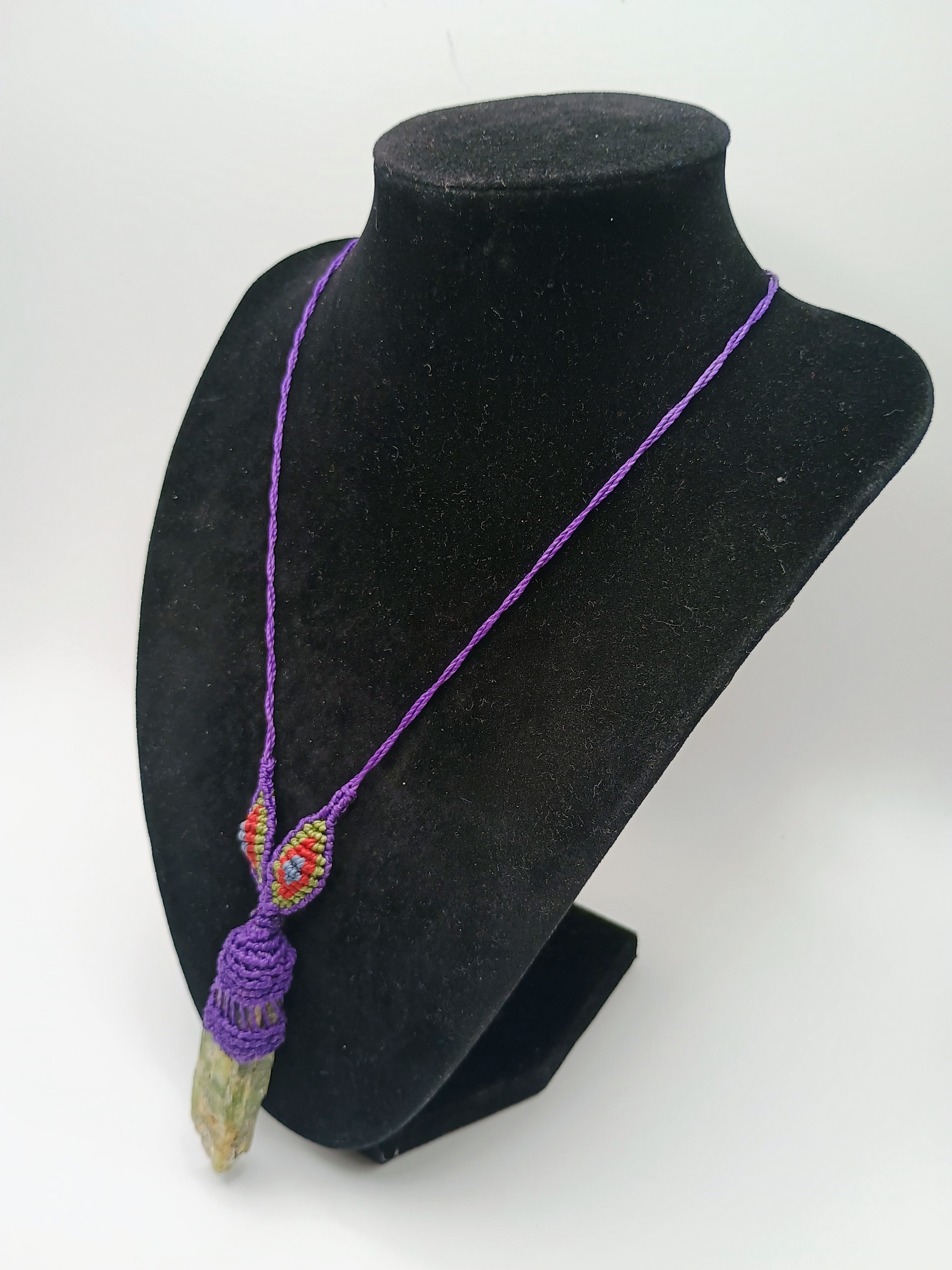 Macrame Necklace with Natural Green Stone, Hand-Woven Spiritual Amulet