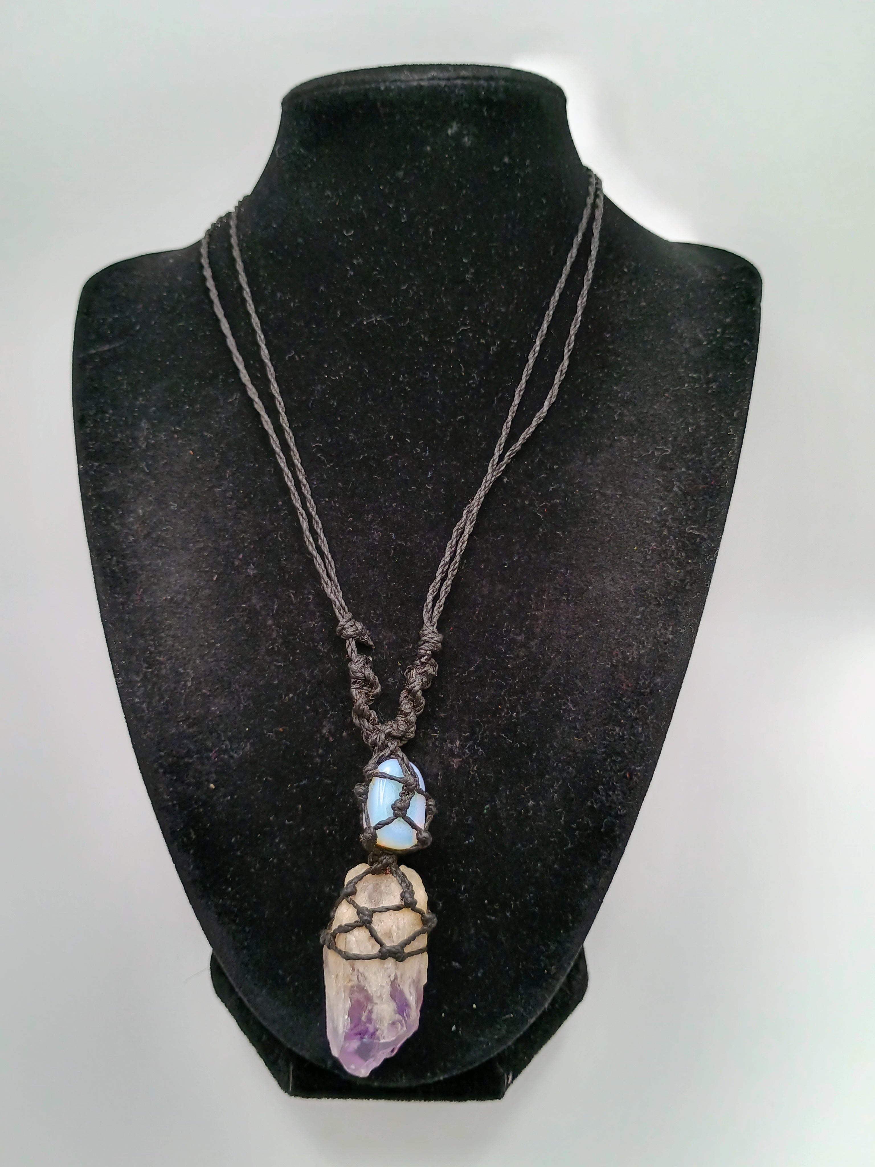 Handmade Macrame Necklace with Moonstone Quartz, Peruvian Craftsmanship