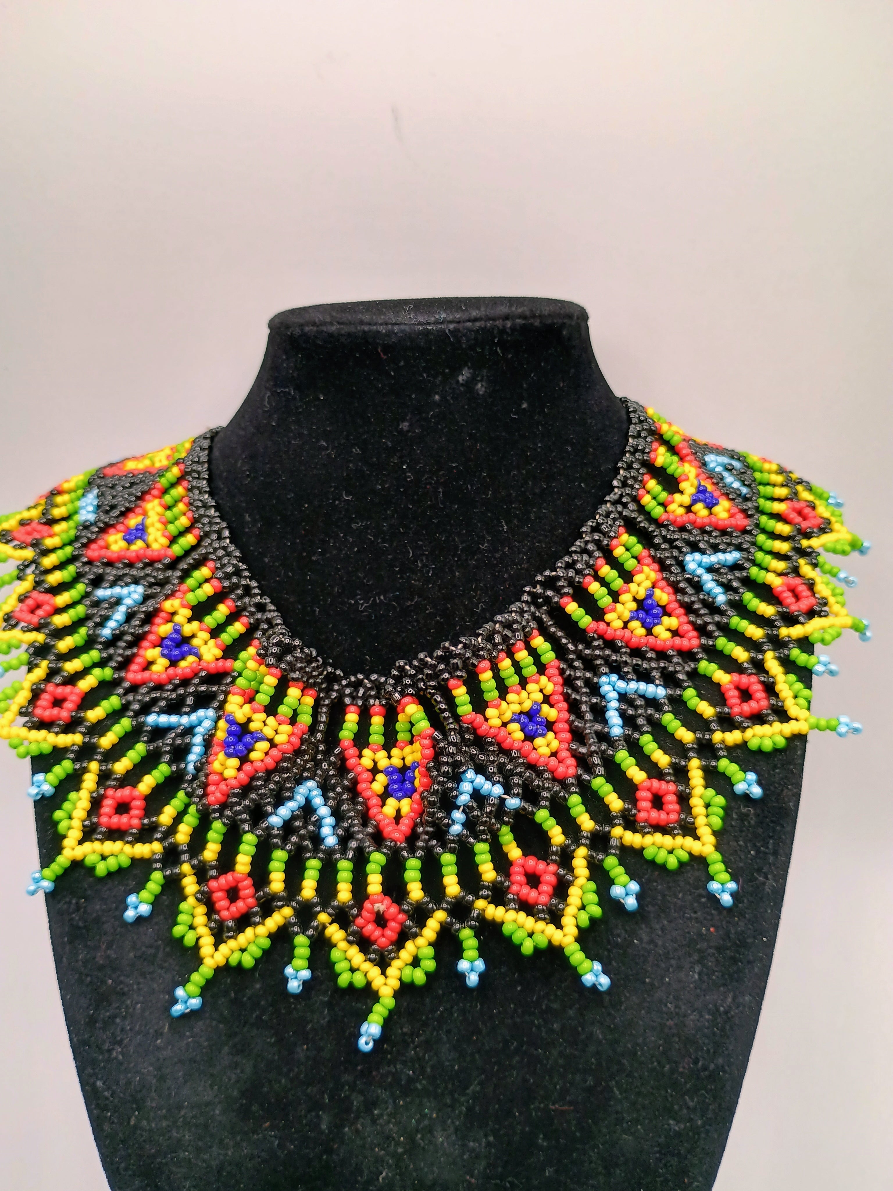 Handmade necklace for women with multicolored beads