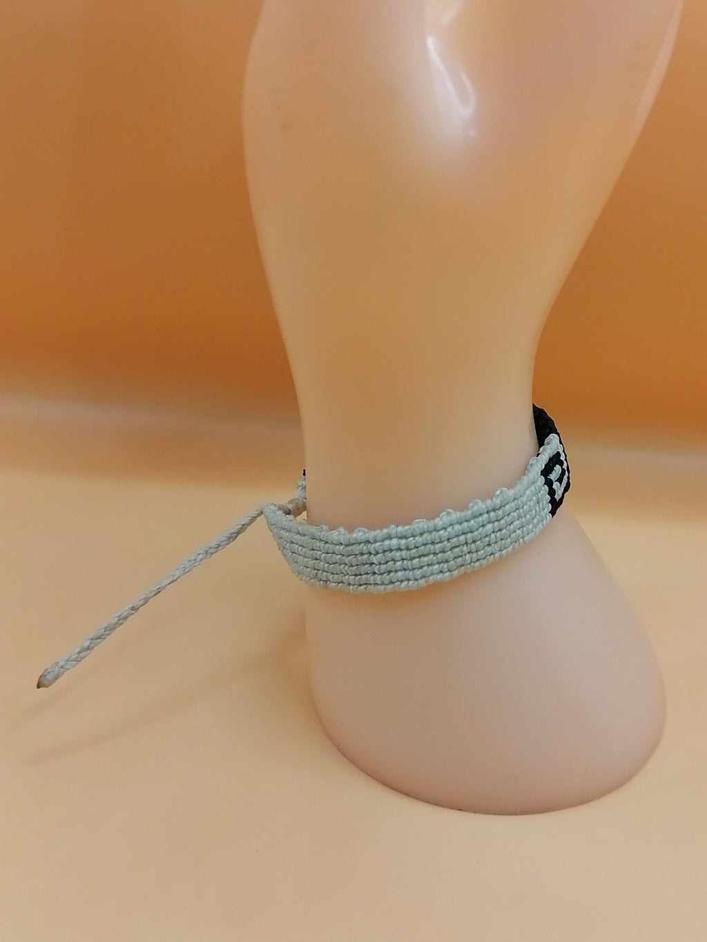 Unisex Two-Tone Macrame Bracelet with Geometric Maze Print