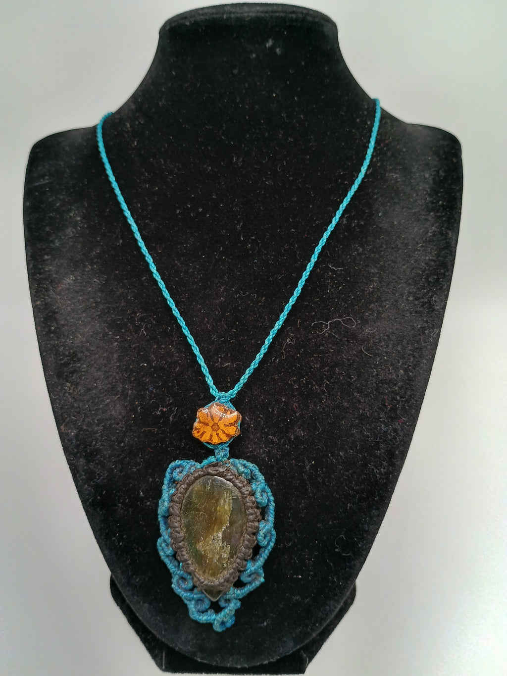 Macrame Necklace with Natural Stone and Positive Energy
