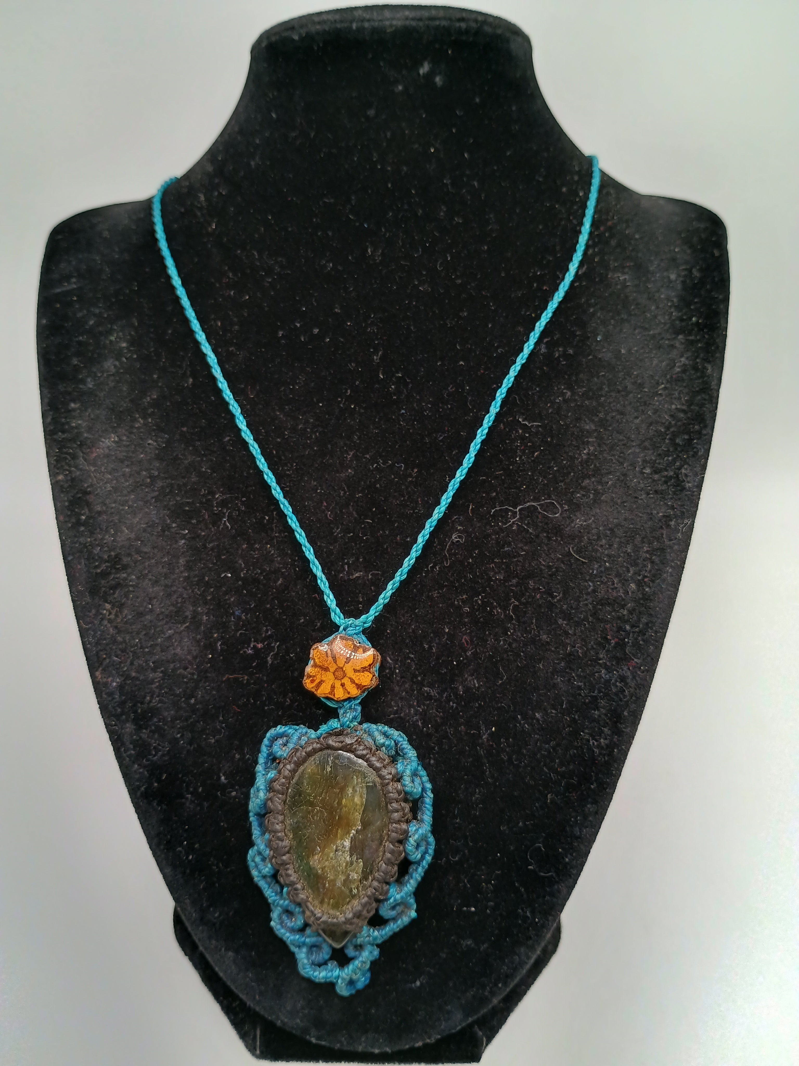 Macrame Necklace with Natural Stone and Positive Energy