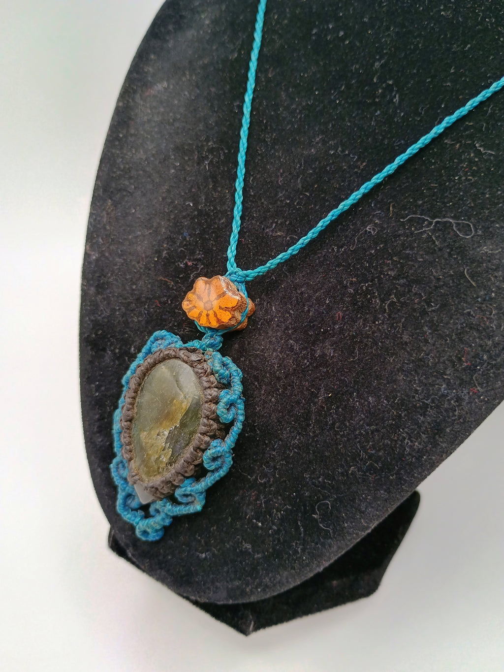Macrame Necklace with Natural Stone and Positive Energy