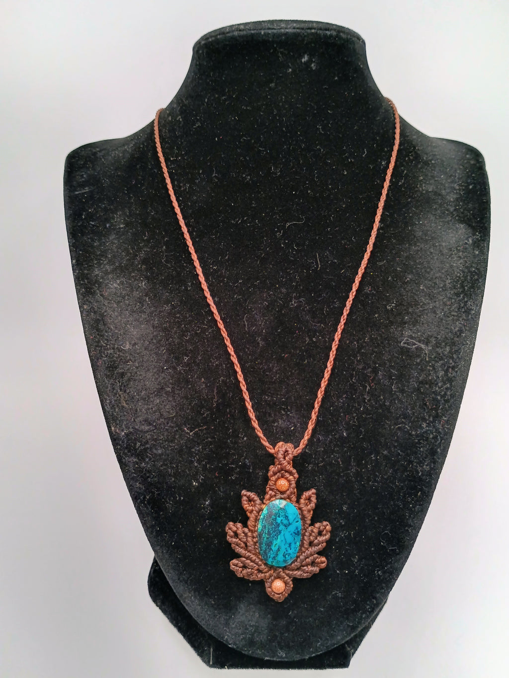 Unisex Necklace Woven in Macramé Thread Natural Stone Andean Crafts