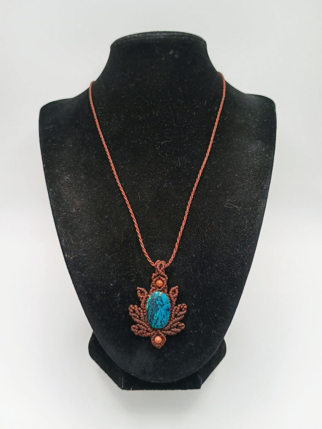 Unisex Necklace Woven in Macramé Thread Natural Stone Andean Crafts