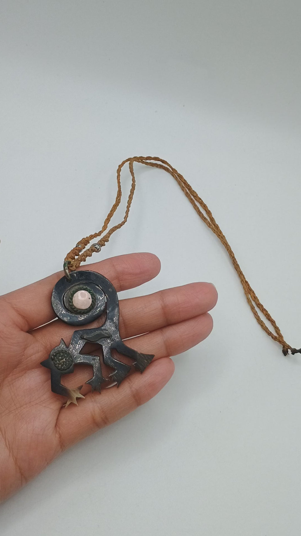 Hand-woven Macrame Necklace Pendant Monkey Nazca Lines