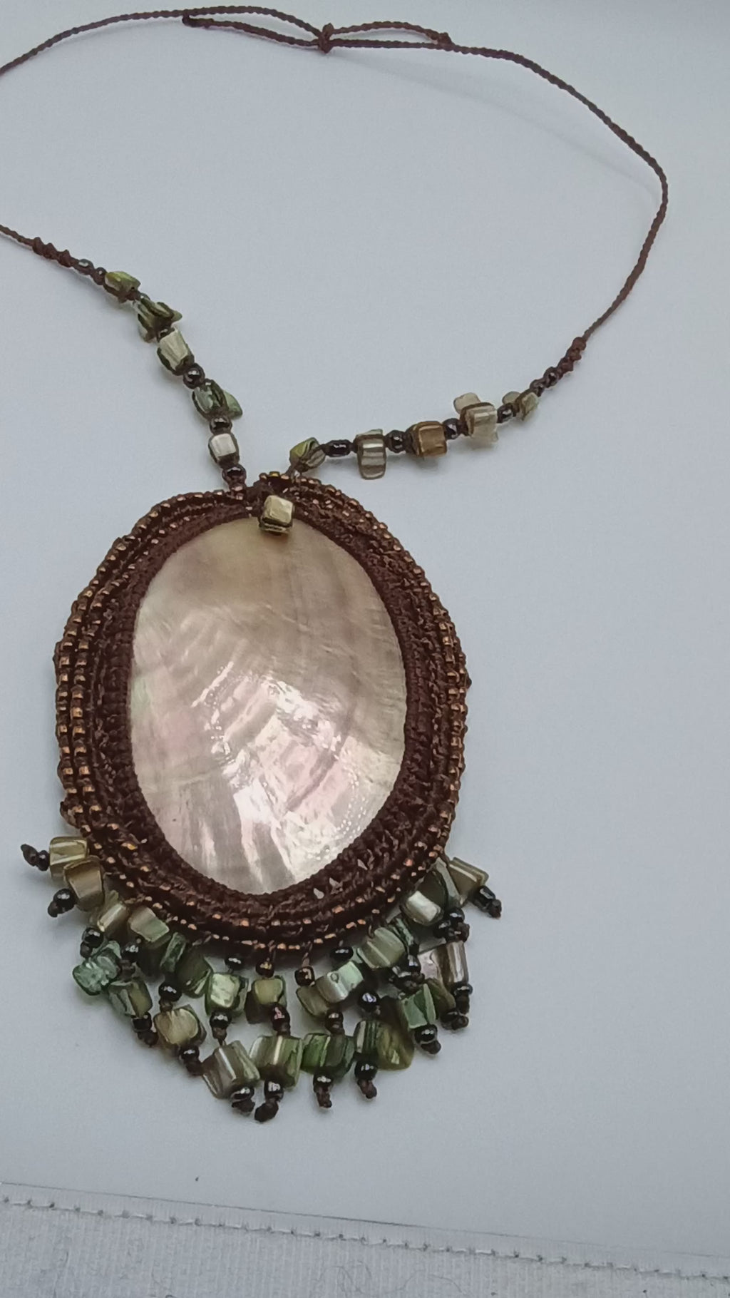 Unisex Macrame Necklace with Spondylus Shell and Mother-of-Pearl, Handmade Peruvian Craft